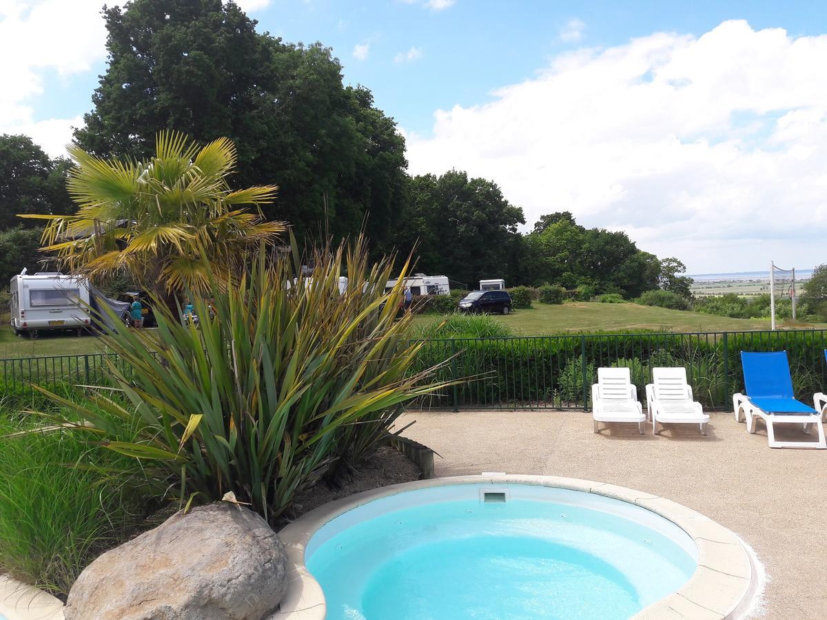 Camping Le Balcon De La Baie Saint-Marcan Luaran gambar